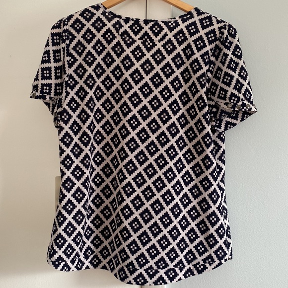 NWT. 41 hawthorn.  dark blue and cream top.  Women’s medium - Picture 6 of 6